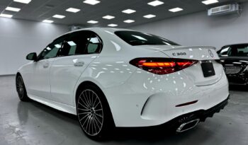 
										Mercedes C-Class 2022 White (Digital) full									