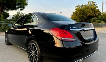 
										Mercedes C-Class 2020 Black (Metallic) full									