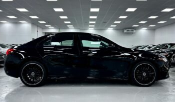 
										Mercedes A-Class 2020 Black (Night) full									