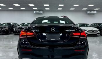 
										Mercedes A-Class 2020 Black (Night) full									