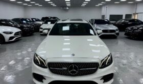 Mercedes E-Class 2017 White (Pearl)