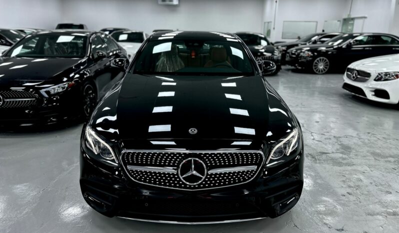 
								Mercedes E-Class 2019 Black (Metallic) full									