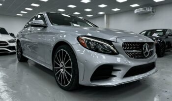 
										Mercedes C-Class 2017 Silver (High-Tech) full									