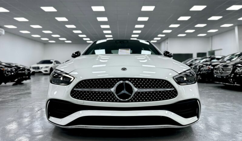 Mercedes C-Class 2022 White (Pearl)