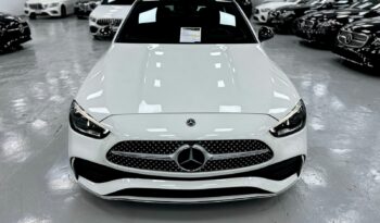 
										Mercedes C-Class 2022 White (Pearl) full									