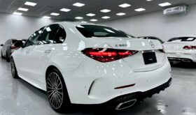 Mercedes C-Class 2022 White (Pearl)